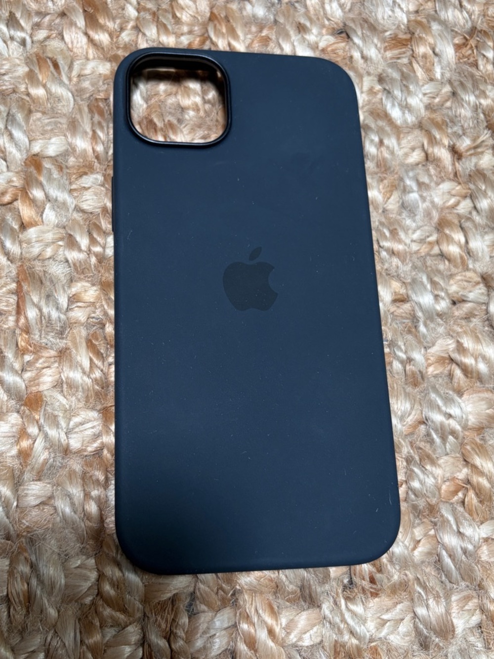 Apple silicon case for iPhone 13/14/15